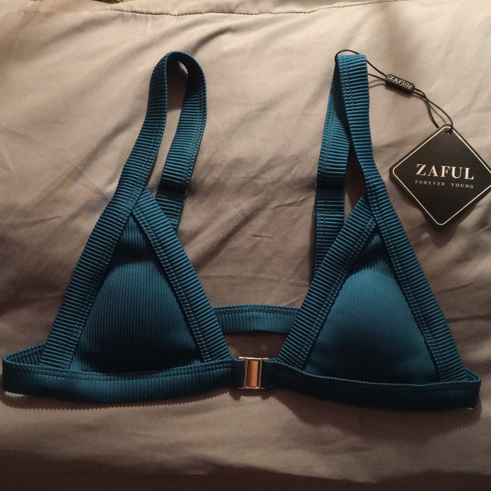 Brand new bikini top